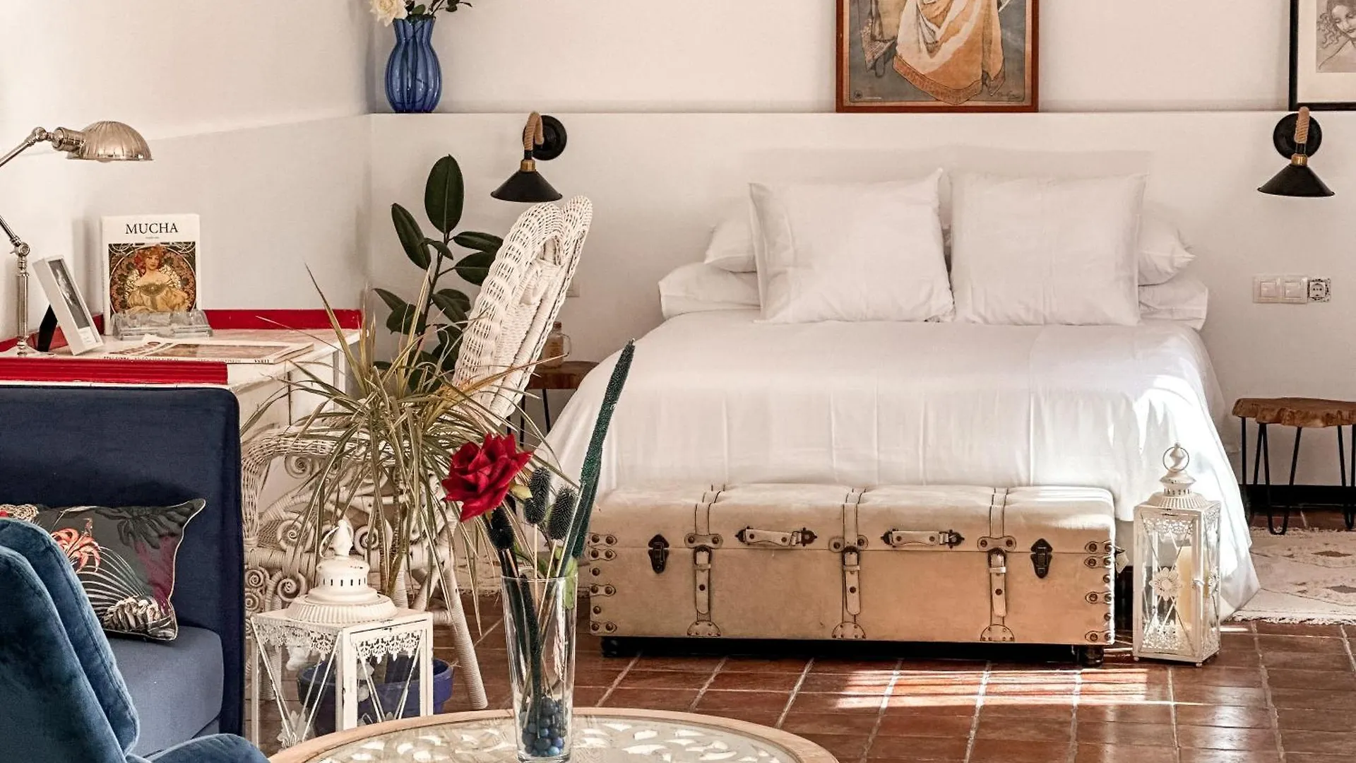 La Caseria Azul De Cuadros Bedmar y Garciez Country house